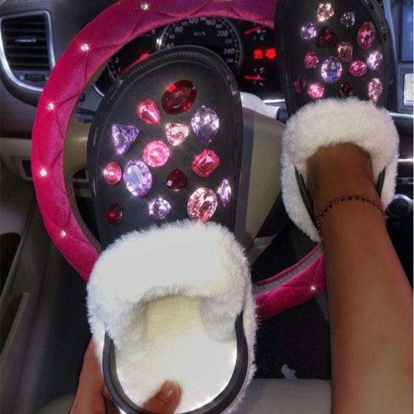 slippers winter style hole ladies cotton slide plush rhinestone thick-soled furry diamond sandals flat sequins women shoes, Black
slippers winter style hole ladies cotton slide plush rhinestone thick-soled furry diamond sandals flat sequins women shoes, Black