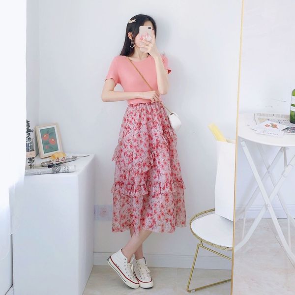 2021 new fashionable pink summer women bandage bow skinny pullovers + irregular waist high floral skirts female suit two pieces together, Black;gray
2021 new fashionable pink summer women bandage bow skinny pullovers + irregular waist high floral skirts female suit two pieces together, Black;gray
