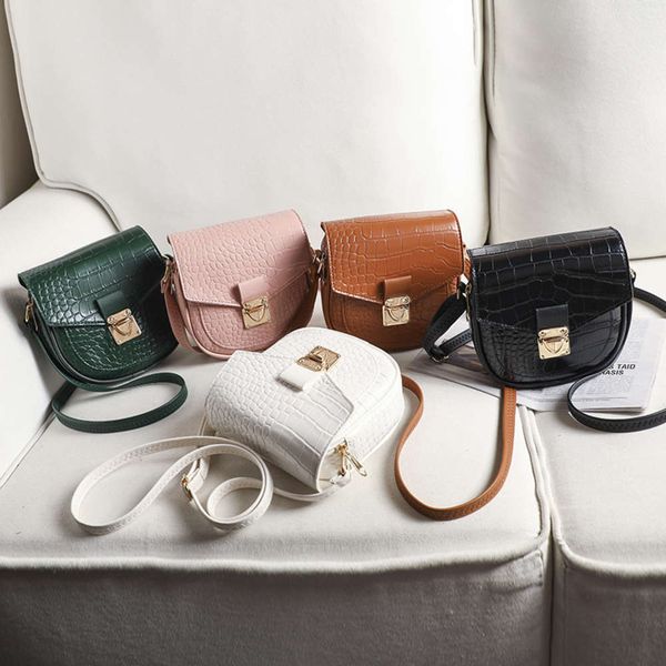 2021 new women's summer autumn korean alligator lined saddle bag single shoulder slung fashion mobile phone zero wallet
2021 new women's summer autumn korean alligator lined saddle bag single shoulder slung fashion mobile phone zero wallet