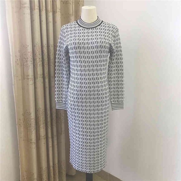 design clothing autumn new fashion letter round neck long sleeve pullover head slim fit medium length dress for women, White
design clothing autumn new fashion letter round neck long sleeve pullover head slim fit medium length dress for women, White