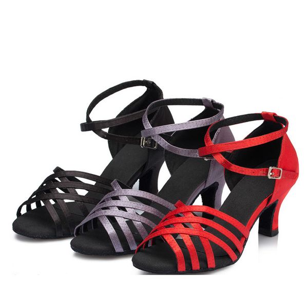 xsg ladi latin dance sho with soft bottom in red satin latin dancing women wear modern square fellowship gb ballroom shoe
xsg ladi latin dance sho with soft bottom in red satin latin dancing women wear modern square fellowship gb ballroom shoe