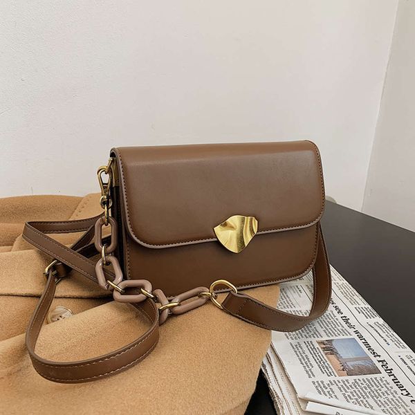fashion simple envelope women's crossbody 2020 new soft leather square love lock small chain single shoulder bag
fashion simple envelope women's crossbody 2020 new soft leather square love lock small chain single shoulder bag
