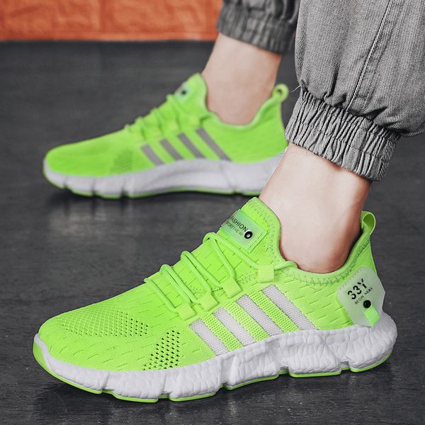 2021 new breathable casual shoes spring and summer men's sports flying weaving tide student running
2021 new breathable casual shoes spring and summer men's sports flying weaving tide student running