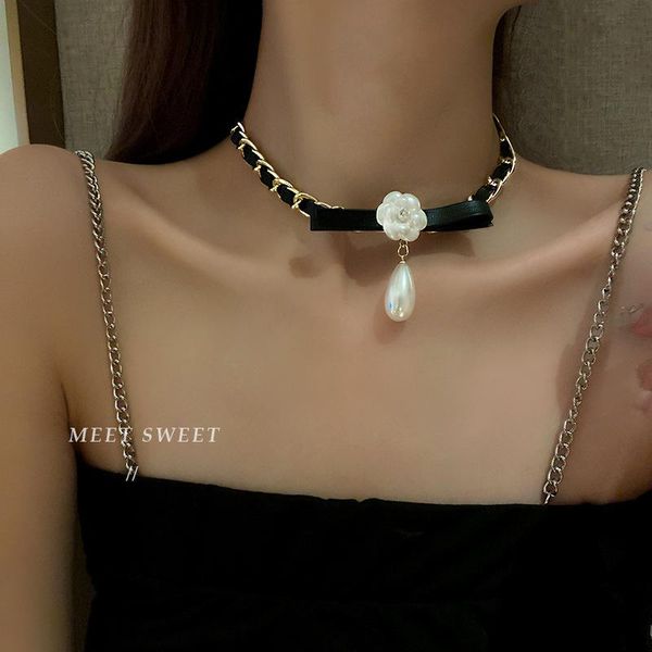 pendant necklaces leather chain pearl flower necklace metal personality temperament item ornaments retro fashion trendy women, Silver
pendant necklaces leather chain pearl flower necklace metal personality temperament item ornaments retro fashion trendy women, Silver
