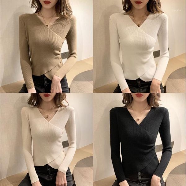 fashion v-neck solid color long sleeved cardigan simple casual wooden ears pocket knitted outerwear coat women women's sweaters, White;black
fashion v-neck solid color long sleeved cardigan simple casual wooden ears pocket knitted outerwear coat women women's sweaters, White;black