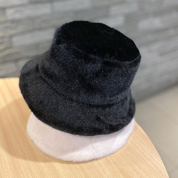 wide brim hats 2021 ladies hat winter solid color imitation fur russian girl sun flsherman, Blue;gray
wide brim hats 2021 ladies hat winter solid color imitation fur russian girl sun flsherman, Blue;gray