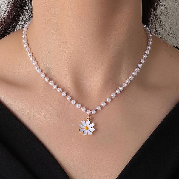 chains vintage white daisy simulated pearl choker necklace jewelry for women fashion flower strand chain pendant necklaces bijoux femme, Silver
chains vintage white daisy simulated pearl choker necklace jewelry for women fashion flower strand chain pendant necklaces bijoux femme, Silver