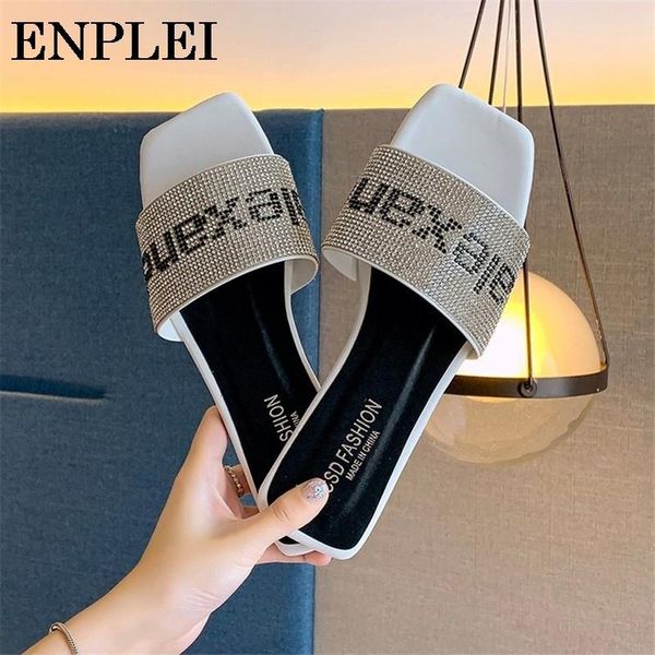 slippers enplei summer women fashion design letter rhinestone sandals antiskid flats woman slides beach shoes size 35~42, Black
slippers enplei summer women fashion design letter rhinestone sandals antiskid flats woman slides beach shoes size 35~42, Black