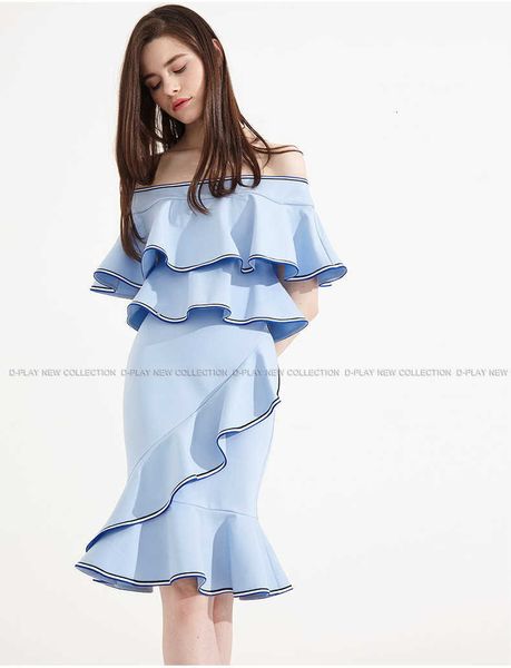 luxury evening dress 2021 summer novelty light blue one-line collar leaky shoulder lotus leaf edge slim wrap hip skirt, Black;gray
luxury evening dress 2021 summer novelty light blue one-line collar leaky shoulder lotus leaf edge slim wrap hip skirt, Black;gray