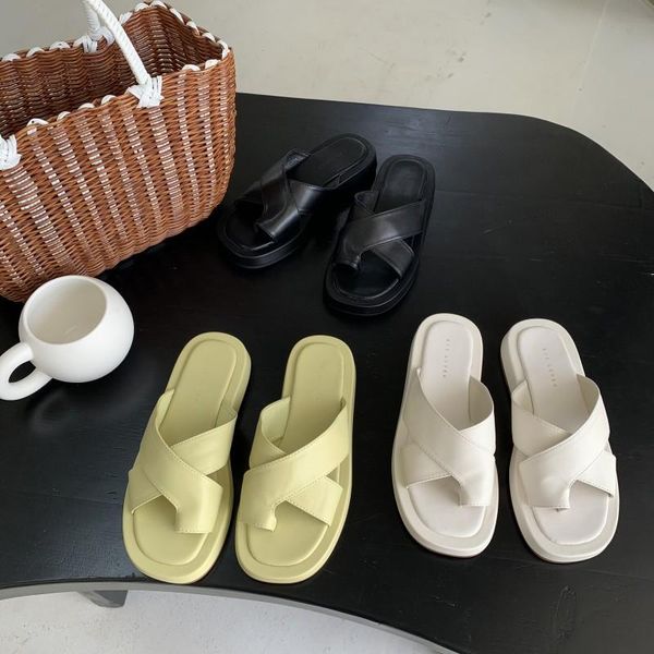 slippers low shoes house platform luxury slides slipers women shale female beach rubber flip flops designer 2021 sabot summer so, Black
slippers low shoes house platform luxury slides slipers women shale female beach rubber flip flops designer 2021 sabot summer so, Black