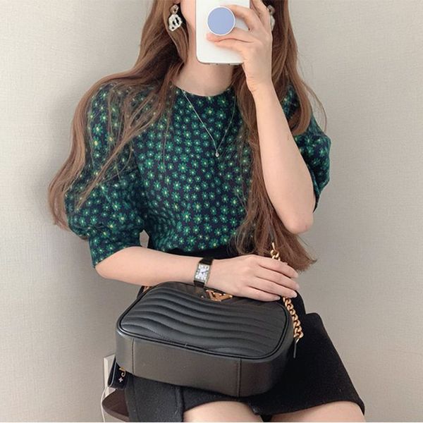 floral shirts for woman tshirts little daisy puff half sleeve summer fashion casual clothing korean new pullover, White
floral shirts for woman tshirts little daisy puff half sleeve summer fashion casual clothing korean new pullover, White
