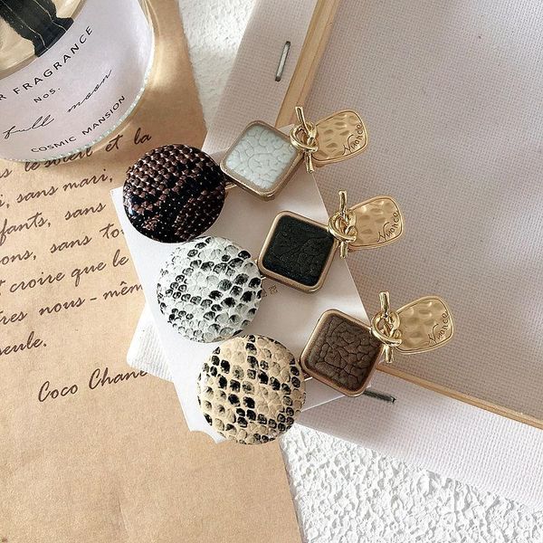 hair accessories fashion barrette women girls pearls hairpins girl cute rhinestone headwear band
hair accessories fashion barrette women girls pearls hairpins girl cute rhinestone headwear band