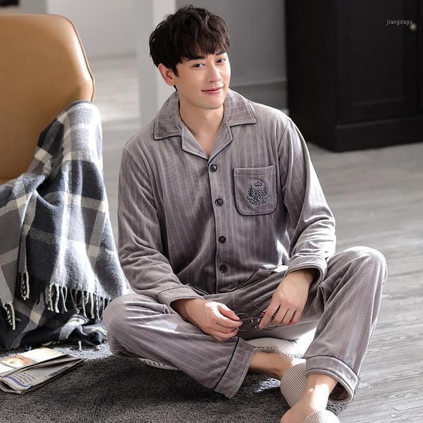 brand men autumn winter warm pyjamas casual home wear thicken coral fleece pajamas long sleeve men's luxury sleepwear, Black;brown
brand men autumn winter warm pyjamas casual home wear thicken coral fleece pajamas long sleeve men's luxury sleepwear, Black;brown