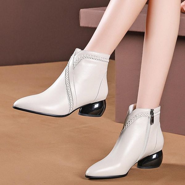 boots 2021 winter women pointed toe ankle boot fashion ladies shoes black square heels booties ol office lady dress 8636l
boots 2021 winter women pointed toe ankle boot fashion ladies shoes black square heels booties ol office lady dress 8636l
