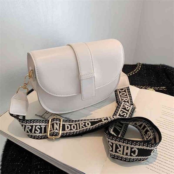 factory shop saddle simple foreign style female summer fashion 100 single wide shoulder belt messenger bag
factory shop saddle simple foreign style female summer fashion 100 single wide shoulder belt messenger bag