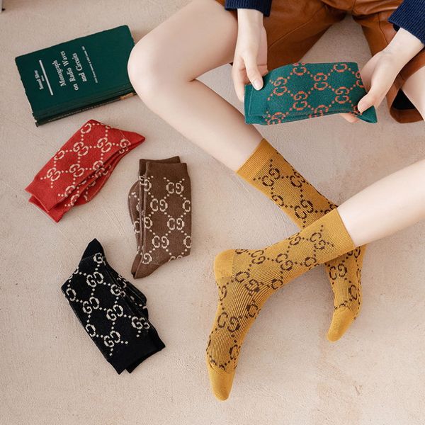 retro letter gc men women socks cotton harajuku fashion ins colorful funny kawaii streetwear skateboard happy female tube socks, Black;blue
retro letter gc men women socks cotton harajuku fashion ins colorful funny kawaii streetwear skateboard happy female tube socks, Black;blue