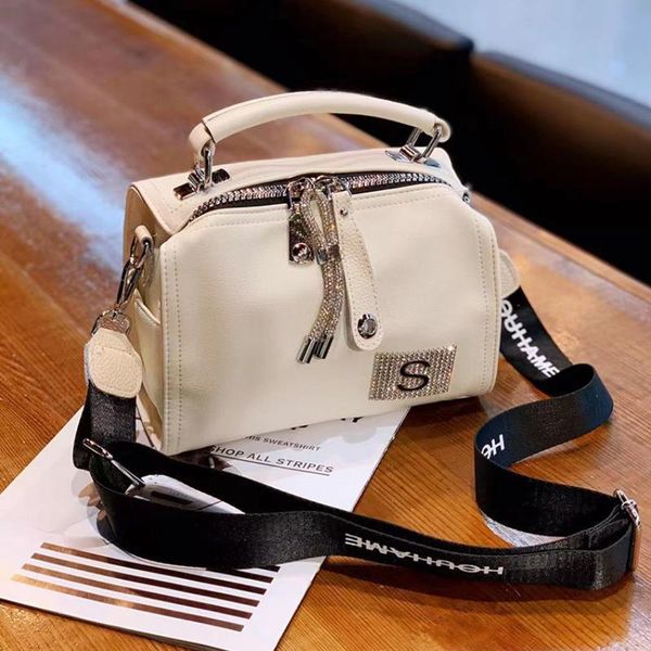 evening bags diamond ladies luxury handbag leather women shoulder bag 2021 clutch crossbody for sac a main
evening bags diamond ladies luxury handbag leather women shoulder bag 2021 clutch crossbody for sac a main