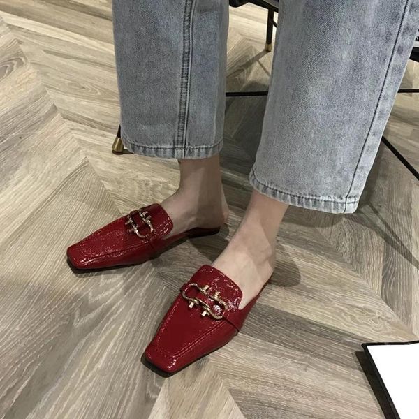 slippers 2022 brand designer women mules sandal patent leather slip on slipper flat heel casual british buckle outdoor slides, Black
slippers 2022 brand designer women mules sandal patent leather slip on slipper flat heel casual british buckle outdoor slides, Black