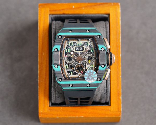 men's watch fashion sports series carbon fiber case multifunctional automatic mechanical movement rubber strap 50x40mm, Slivery;brown
men's watch fashion sports series carbon fiber case multifunctional automatic mechanical movement rubber strap 50x40mm, Slivery;brown