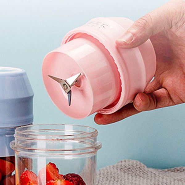 mini blender portable personal juicer mixer with 4 pcs blades for home/travel j0pe
mini blender portable personal juicer mixer with 4 pcs blades for home/travel j0pe