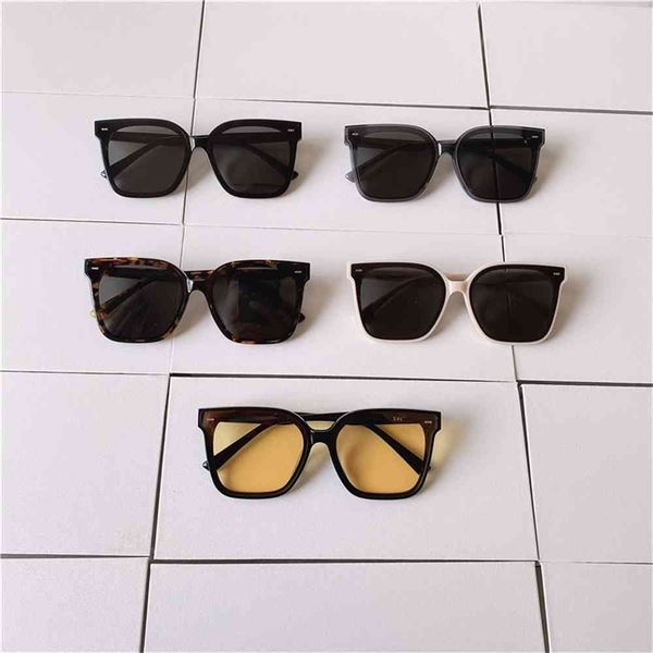 80% off store online 2021 new ouyang nana same sunglasses women's color film men's couple glasses, White;black
80% off store online 2021 new ouyang nana same sunglasses women's color film men's couple glasses, White;black