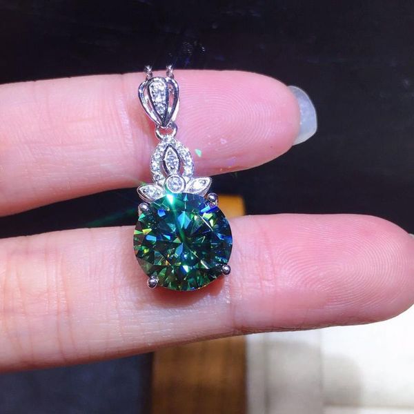 chains inlaid green crystal geometric shape necklace pendant luxury sparkle ladies jewelry wedding banquet silver accessories
chains inlaid green crystal geometric shape necklace pendant luxury sparkle ladies jewelry wedding banquet silver accessories