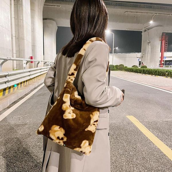 evening bags women cartoon bear print shoulder 2021 winter soft plush bucket female leopard zebra flower fluffy tote
evening bags women cartoon bear print shoulder 2021 winter soft plush bucket female leopard zebra flower fluffy tote