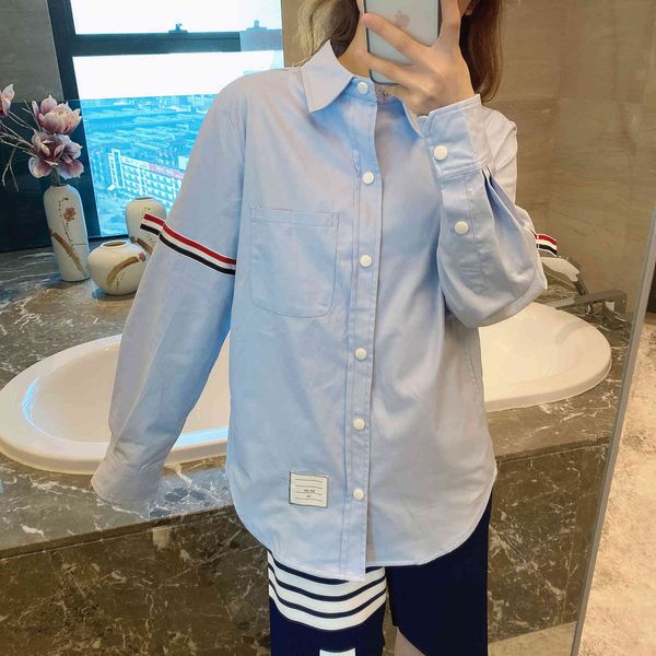 2020 spring fashion men's and women's shirt casual long sleeve loose thin top, White
2020 spring fashion men's and women's shirt casual long sleeve loose thin top, White