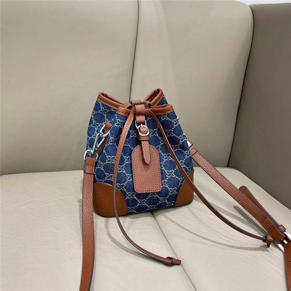 designer handbags 2021 new mini bucket old flower single shoulder messenger bag niche design fashion korean women's bag trend
designer handbags 2021 new mini bucket old flower single shoulder messenger bag niche design fashion korean women's bag trend