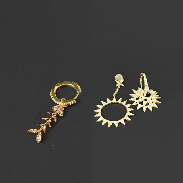 s925 sterling silver sun gear single fishbone asymmetric circle hoop earring personality trend fashion luxury jewelry monaco earrings gifts, Golden;silver
s925 sterling silver sun gear single fishbone asymmetric circle hoop earring personality trend fashion luxury jewelry monaco earrings gifts, Golden;silver