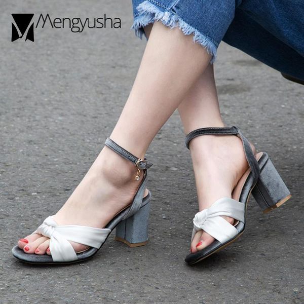 dress shoes 2021 mixed color silk butterfly-knot slingback open toe pumps woman sandals buckle band chunky high heels women size 34-43, Black
dress shoes 2021 mixed color silk butterfly-knot slingback open toe pumps woman sandals buckle band chunky high heels women size 34-43, Black
