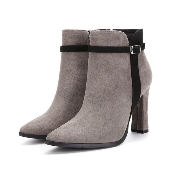 2021 autumn and new winter suede pointed to the short of women high heels tall black belt buckle matching ankle boots kn18
2021 autumn and new winter suede pointed to the short of women high heels tall black belt buckle matching ankle boots kn18