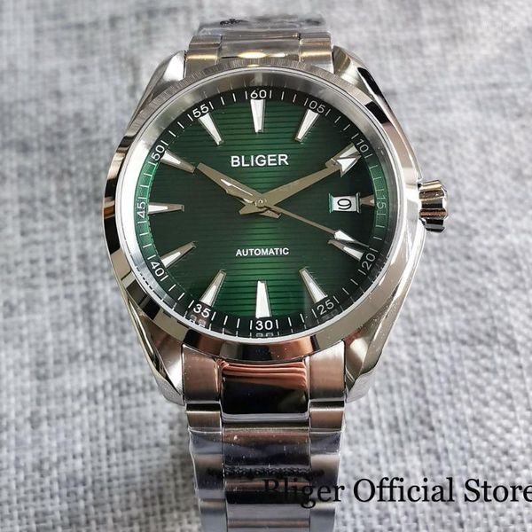 sapphire crystal green mechanical men watch 24 jewels nh35a steel bracelet seeing glass backcover date display wristwatches, Slivery;brown
sapphire crystal green mechanical men watch 24 jewels nh35a steel bracelet seeing glass backcover date display wristwatches, Slivery;brown