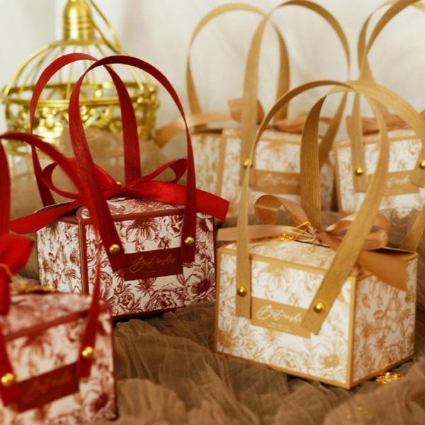 gift wrap 4pcs portable party wedding favor candy boxes cookies paper box baby shower birthday kraft bag with handle
gift wrap 4pcs portable party wedding favor candy boxes cookies paper box baby shower birthday kraft bag with handle