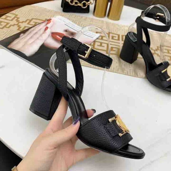 2021 summer fashion beach ladies sandals comfortable rhinestone platform wedges women shoes footwear gladiator open toe slides with box size, Black
2021 summer fashion beach ladies sandals comfortable rhinestone platform wedges women shoes footwear gladiator open toe slides with box size, Black