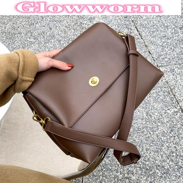 shoulder bags vintage square crossbody bag 2021 high-quality pu leather women's designer handbag high capacity messenger
shoulder bags vintage square crossbody bag 2021 high-quality pu leather women's designer handbag high capacity messenger