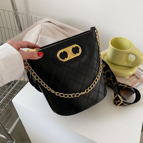 70% off spring 2021 hardware lock, solid color, small fragrance, versatile rhombic pattern, single shoulder slanting bucket bag, women'
70% off spring 2021 hardware lock, solid color, small fragrance, versatile rhombic pattern, single shoulder slanting bucket bag, women'