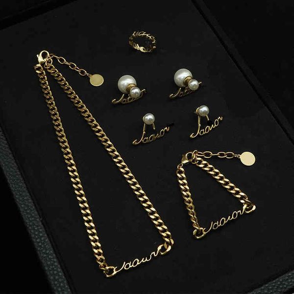 70% off ja letter pearl style suit women's net red same type live broadcast with goods, Golden;silver
70% off ja letter pearl style suit women's net red same type live broadcast with goods, Golden;silver