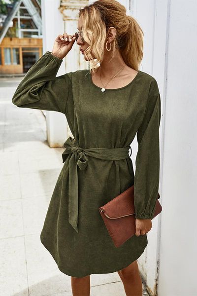 2021 fashion trend women elegant corduroy mini dress autumn new round neck long sleeve solid color fall dress with belt decor, Black;gray
2021 fashion trend women elegant corduroy mini dress autumn new round neck long sleeve solid color fall dress with belt decor, Black;gray