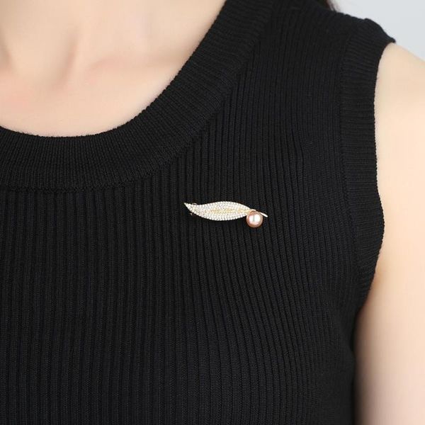 other sanyu luxuriou 925 sterling silver leaf shape freshwater pearls women workplace brooch zircon choice brooches pins gifts, Slivery;golden
other sanyu luxuriou 925 sterling silver leaf shape freshwater pearls women workplace brooch zircon choice brooches pins gifts, Slivery;golden
