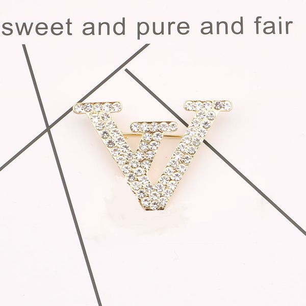 popular women men designer brand letter brooches 18k gold plated inlay crystal rhinestone jewelry brooch charm pearl pin marry christmas par, Gray
popular women men designer brand letter brooches 18k gold plated inlay crystal rhinestone jewelry brooch charm pearl pin marry christmas par, Gray