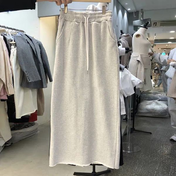 casual dresses spring solid straight slit skirts womens comfortable elastic design mujer faldas simple all match slimfemme jupe om, Black;gray
casual dresses spring solid straight slit skirts womens comfortable elastic design mujer faldas simple all match slimfemme jupe om, Black;gray