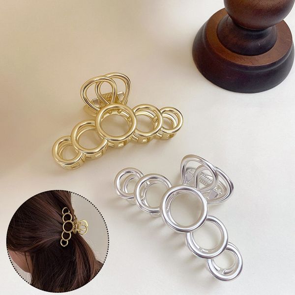 elegant hair claw clamps for women gold metal geometric circle temperament catch ponytail clip hair accessories, Slivery;golden
elegant hair claw clamps for women gold metal geometric circle temperament catch ponytail clip hair accessories, Slivery;golden