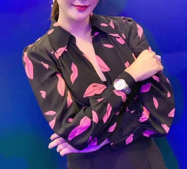 women's blouses & shirts ladies fashion silk 100% lip print long sleeve lapel collar blouse shirt with button closure - 2021 est female, White
women's blouses & shirts ladies fashion silk 100% lip print long sleeve lapel collar blouse shirt with button closure - 2021 est female, White