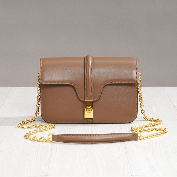 75% off luxury handbag 2021 new fashionable leather small square bag with versatile temperament 0ugi
75% off luxury handbag 2021 new fashionable leather small square bag with versatile temperament 0ugi