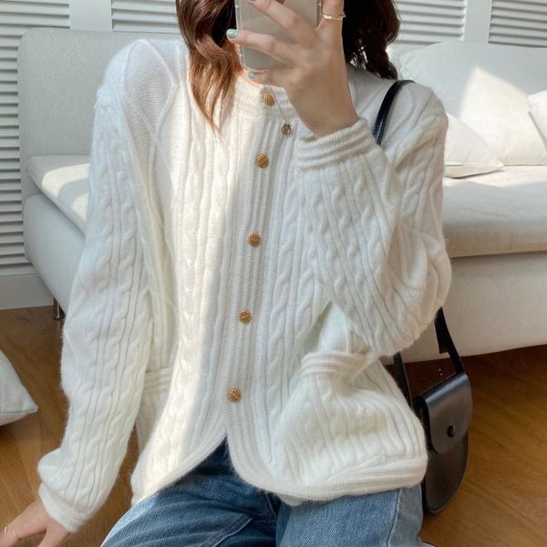 women's knits & tees korean fashion white knitted cardigans female autumn 2021 vintage clothes soft loose lazy twist sweater coat suete
women's knits & tees korean fashion white knitted cardigans female autumn 2021 vintage clothes soft loose lazy twist sweater coat suete