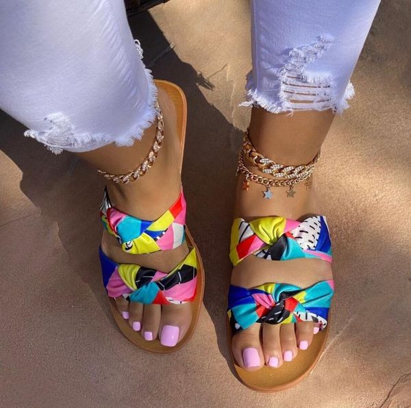 slippers summer style flat colored bow casual wear women's sandals comfortable, Black
slippers summer style flat colored bow casual wear women's sandals comfortable, Black