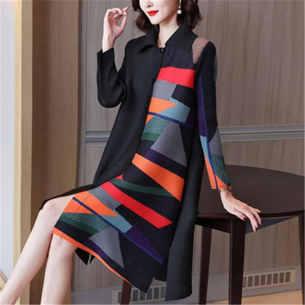 women's trench coats miyake pleated french dress autumn 2021 fashion loose plus size women long-sleeved cardigan clothing, Tan;black 
women's trench coats miyake pleated french dress autumn 2021 fashion loose plus size women long-sleeved cardigan clothing, Tan;black