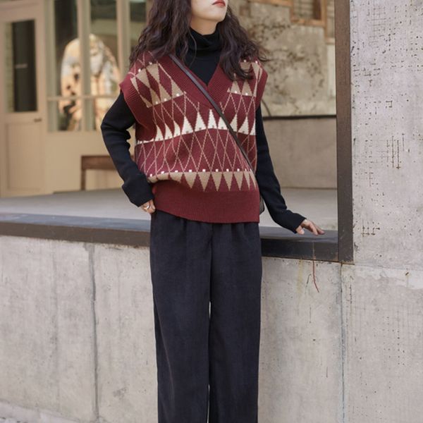 spring new 2021 women casual loose turn down collar panelled print loose short sleeveless knitting vest coat 16w145, Black;brown
spring new 2021 women casual loose turn down collar panelled print loose short sleeveless knitting vest coat 16w145, Black;brown