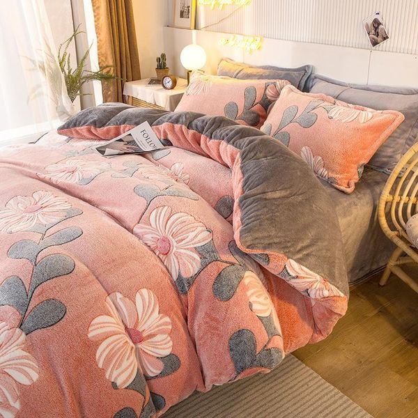 bedding sets bedroom four-piece bed linen set winter thick warmth double-sided flannel duvet cover fashion simple family el
bedding sets bedroom four-piece bed linen set winter thick warmth double-sided flannel duvet cover fashion simple family el